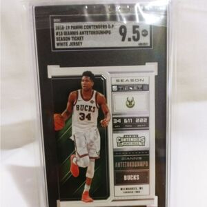 2018-19 Contenders Giannis Antetokounmpo